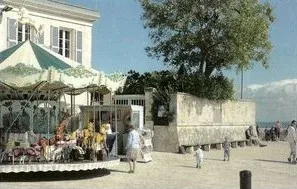 Le manège sur le port